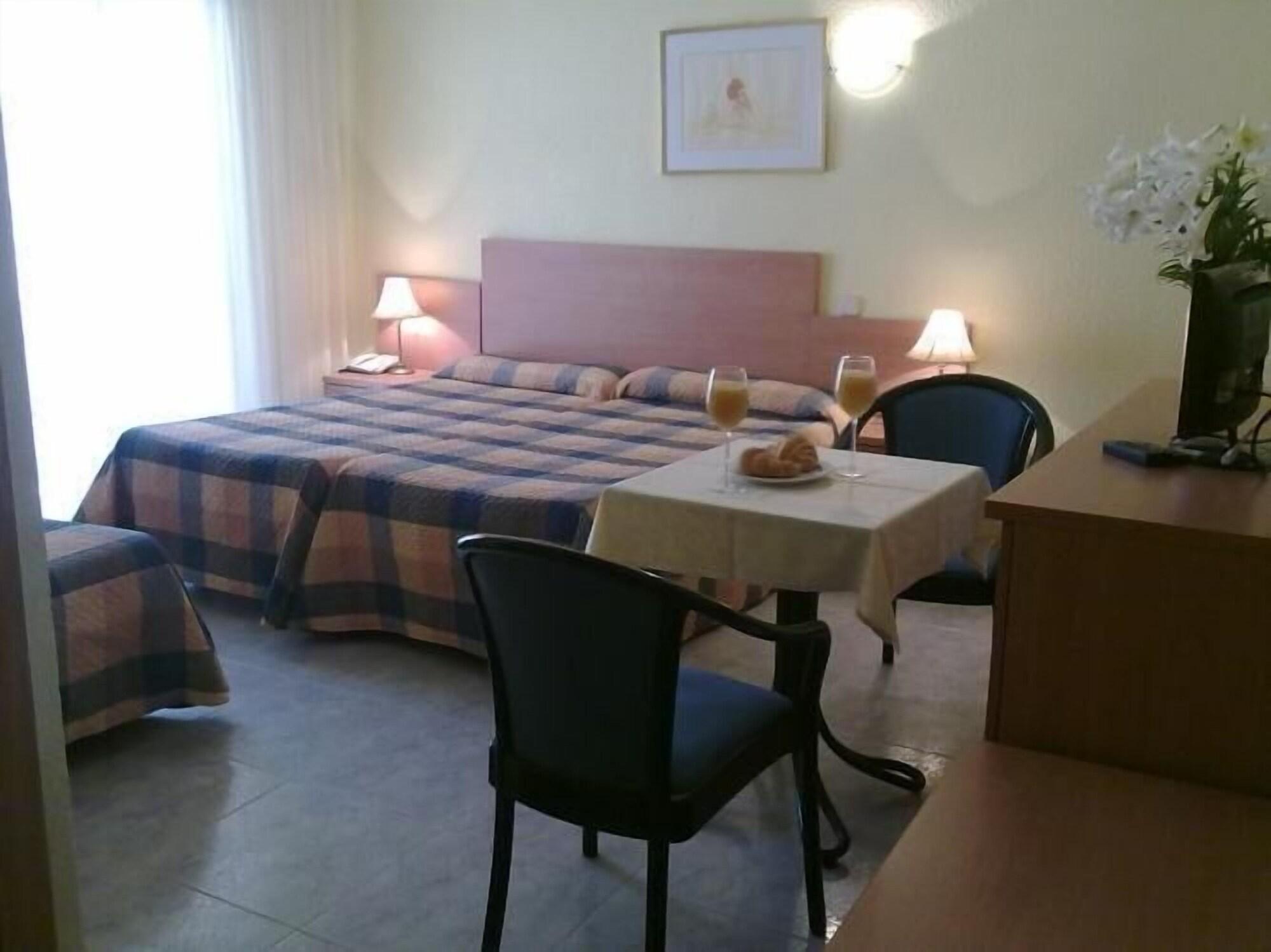 Felipe II Hotel Peniscola Room photo