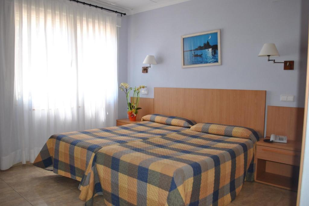 Felipe II Hotel Peniscola Room photo